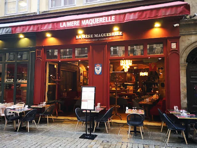 La Mère Maquerelle Bouchon Lyonnais