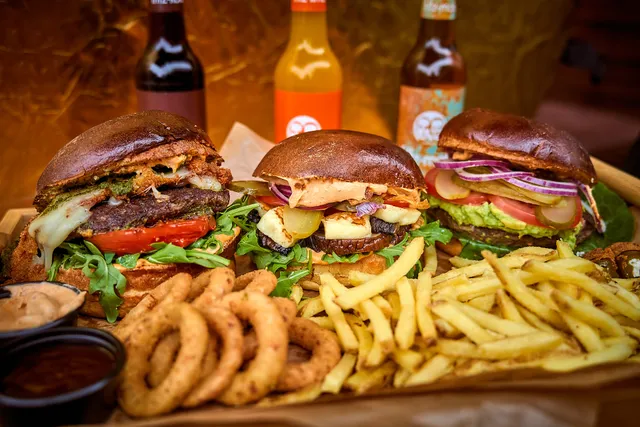 Street Dreams Burgers & Wings