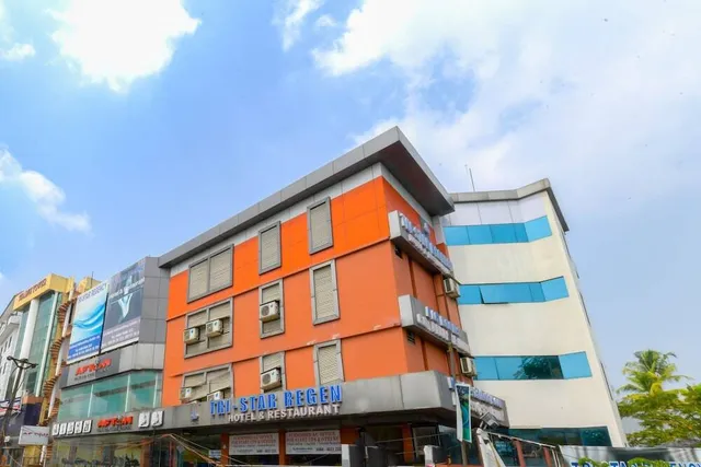 OYO Flagship 41696 Tri-star Regency Kadavanthra