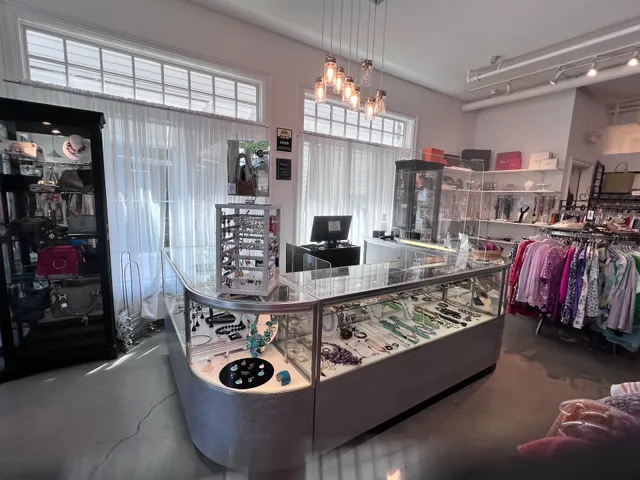 Double Exposure Consignment Boutique