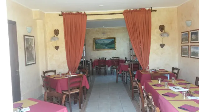 Il Giardino Di Maria - Pizzeria - Piadineria - Bed and Breakfast