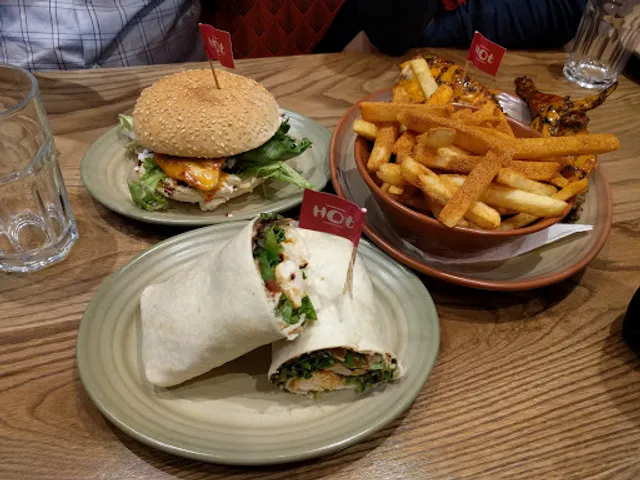 Nando's Lunn Ave