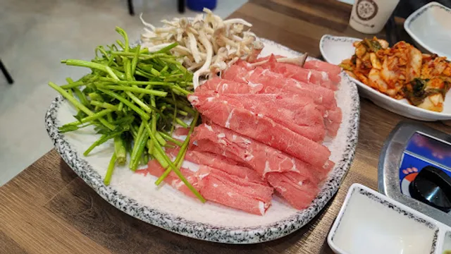 세마샤브칼국수