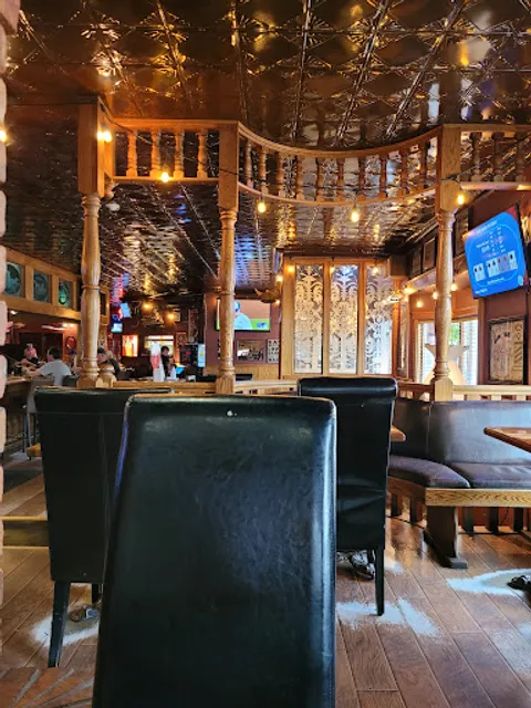 B X Neighbourhood Pub