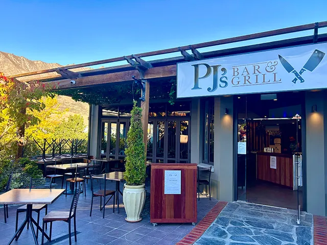 PJ's Bar & Grill Remarkables Park