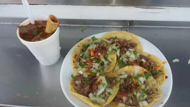 Tacos De Birria Estilo Michoacán