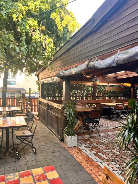 Pizzeria & Bar Hombre