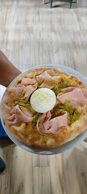 Trattoria Pizzeria La Movida