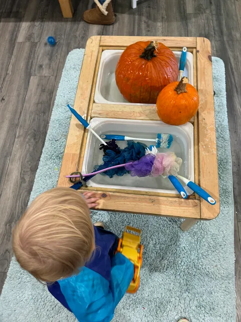 Messy Hands & Happy Hearts