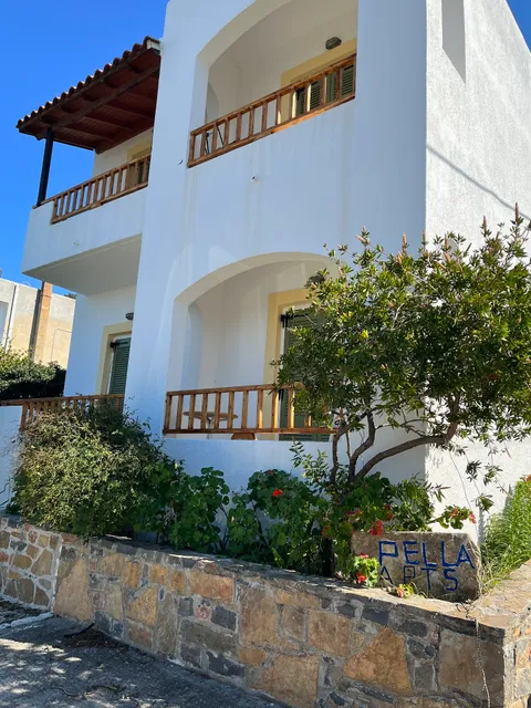 Pella in Istron Agios Nikolaos