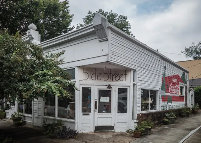 Side Street Restaurant