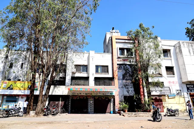 Hotel Sachin Regency