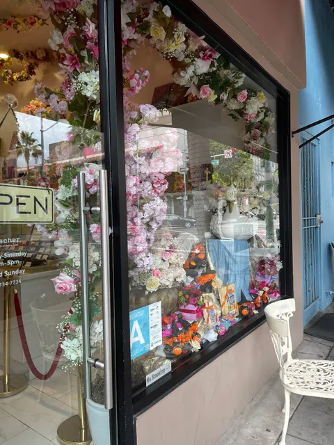 Beverly Hills Teuscher