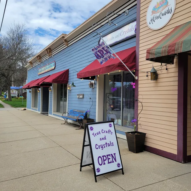 True Crafts and Crystals