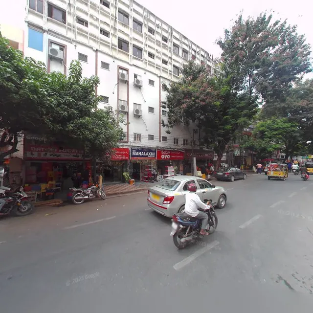 Hotel Three Castle Executive