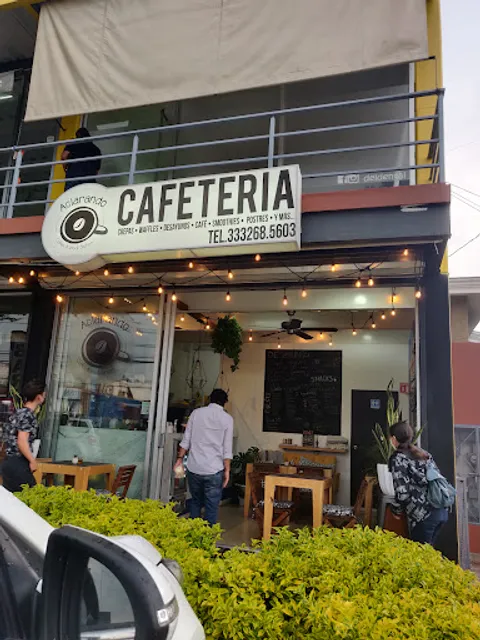 Aclarando Café (cafetería japones)