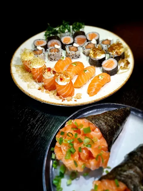 Pakko Sushi Sport Bar