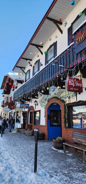 The Oil & Vinegar Cellar