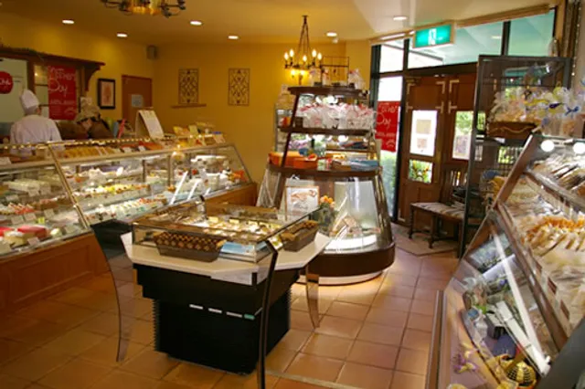 Saikaidou (pastries & cakes) Momijigaoka shop