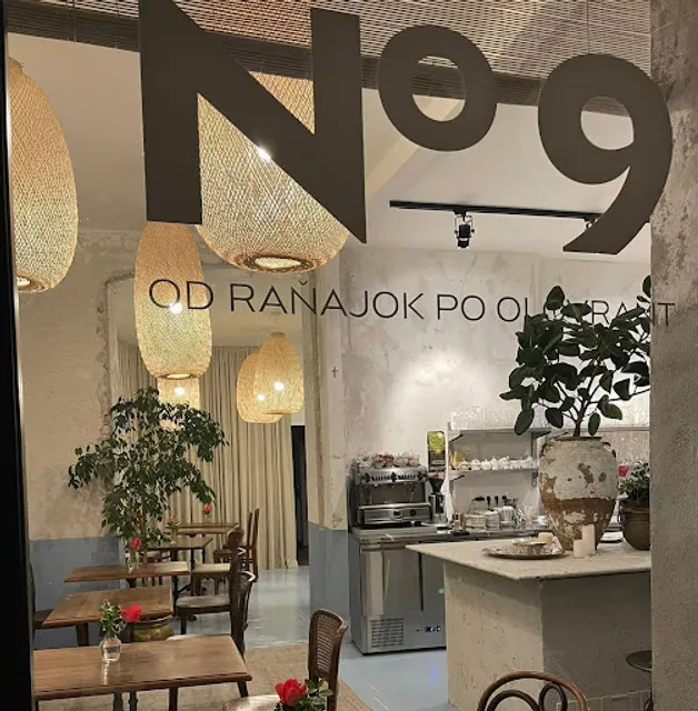 No 9 od raňajok po olovrant