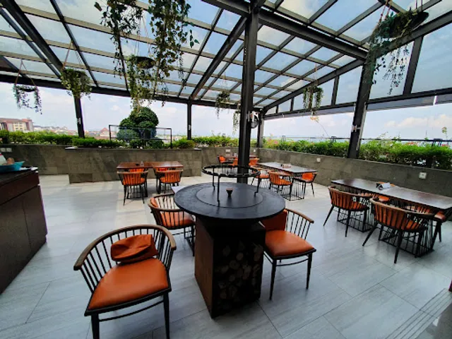 Thyme Beef Bar & Eatery