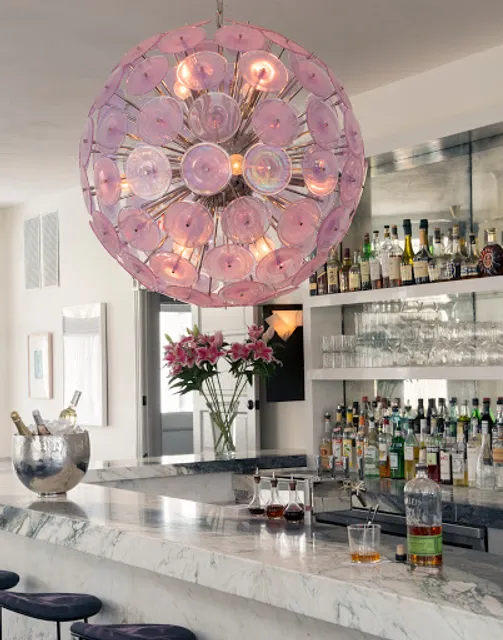 The Corner Restaurant at Hotel Tivoli