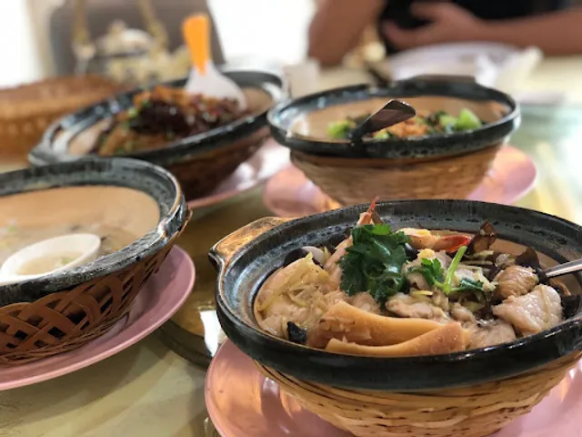 Signature Claypot Cuisine