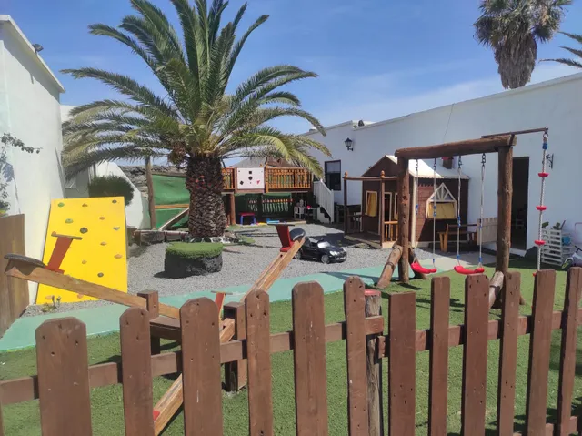 Sala Arcoiris - Madre de día - Guardería -Celebración de cumpleaños, actividades lúdicas y campamentos infantiles.