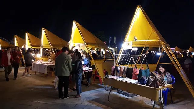 Banpo Moonlight Market