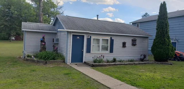 River Country Motor Lodge