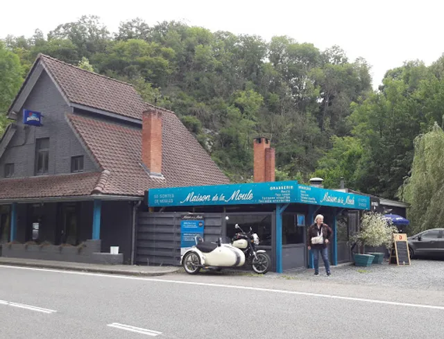 Maison de la moule ( anciennement le grand bleu )