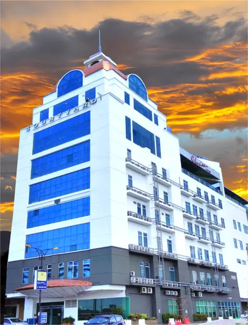 Courtyard Hotel - 1Borneo