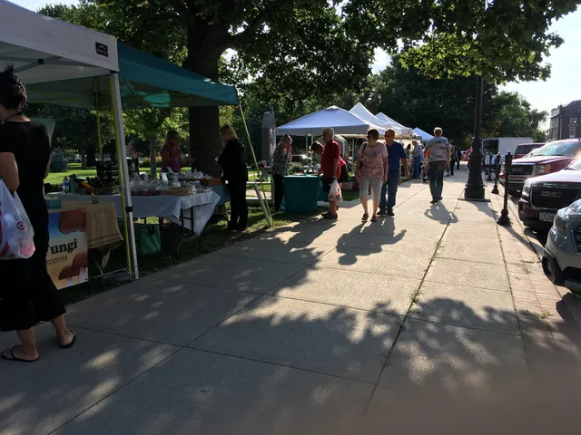 Farmers Market Council Bluffs