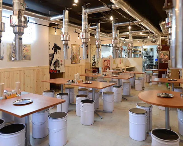 焼肉ホルモン大衆酒場 真 肉焼屋 十三店