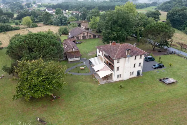 CHAMBRE D HOTES LA BASTIDE