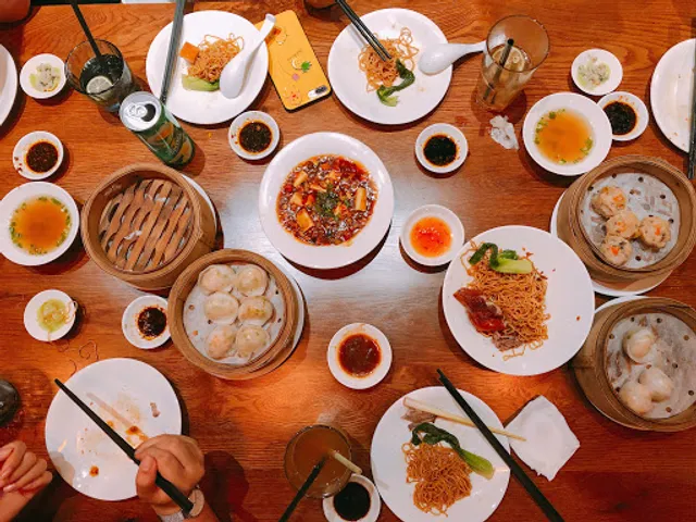 Fu Rong Hua Cantonese Restaurant