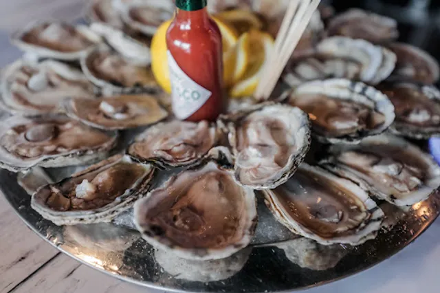 Hook & Reel Cajun Seafood & Bar