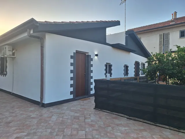 Prince airport house