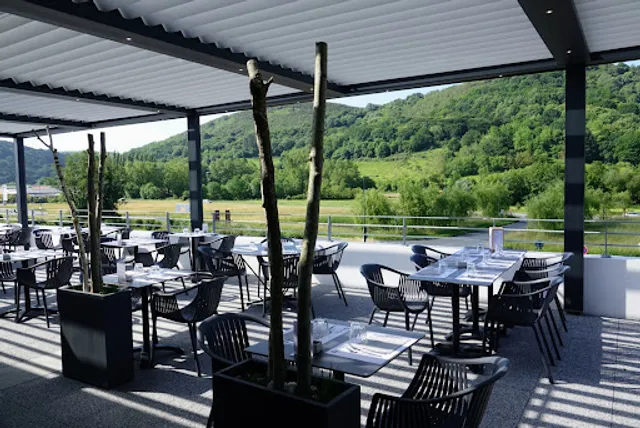 Kinka Restaurant Et Bar