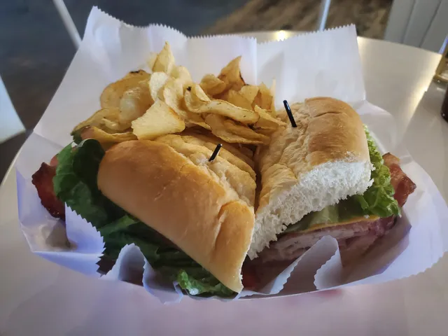 Lune at The Whimzical Cafe