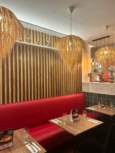 La Bajada Street Food - Ópera - Madrid Centro - Restaurante Peruano