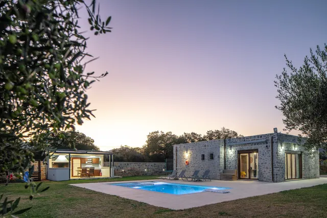 Ampelonas Residences