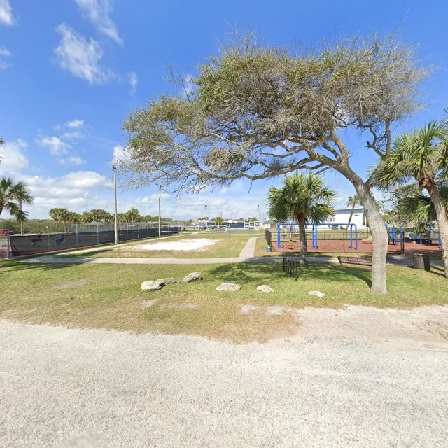 900-912 S Daytona Ave