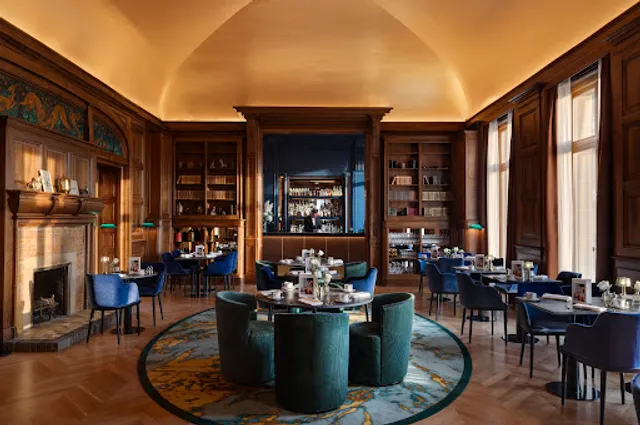 Le Stradivarius Bar & Restaurant