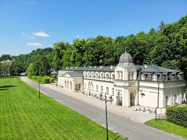 Stare Łazienki - Uzdrowisko Nałęczów