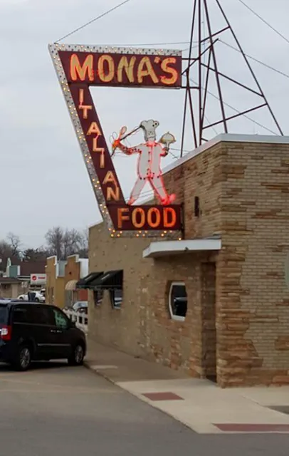 Mona's Italian Foods