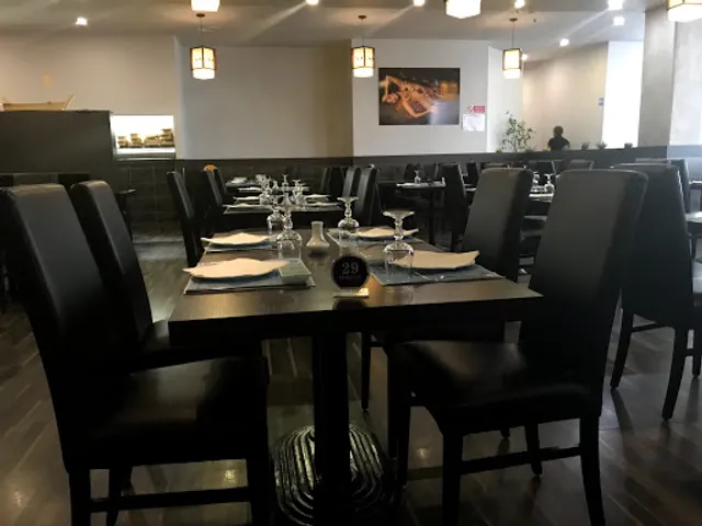 Ristorante Giapponese Sushi Sakura di Wang Jiajun