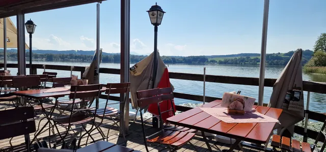 Badestelle beim - Strandbad Restaurant Tettenhausen - Boadwirt - Seeterrasse - Campingplatz direkt am Waginger See
