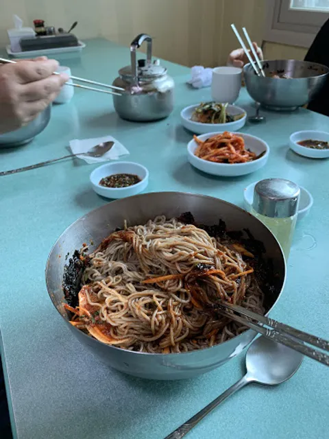 Hwanggol Makguksu