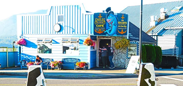 Smile's Seafood Cafe Ltd